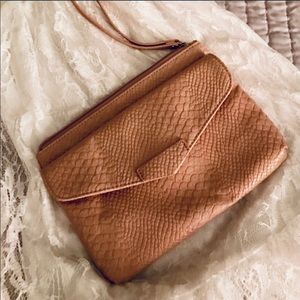 Light pink express purse